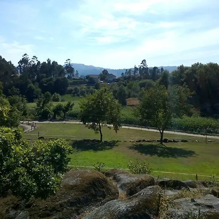 Quinta Da Varzea カベセイラス・デ・バスト